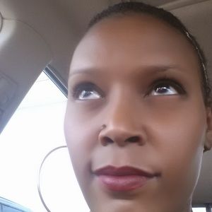 Meet your Posher, Shara